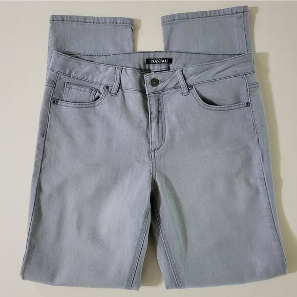 Roz & Ali Gray Straight Leg Denim Jeans - Picture 3 of 13